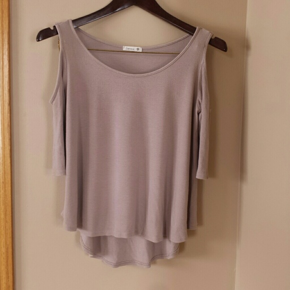 Soprano Tops - Soprano Cold Shoulder Ribbed Crop Top size XS